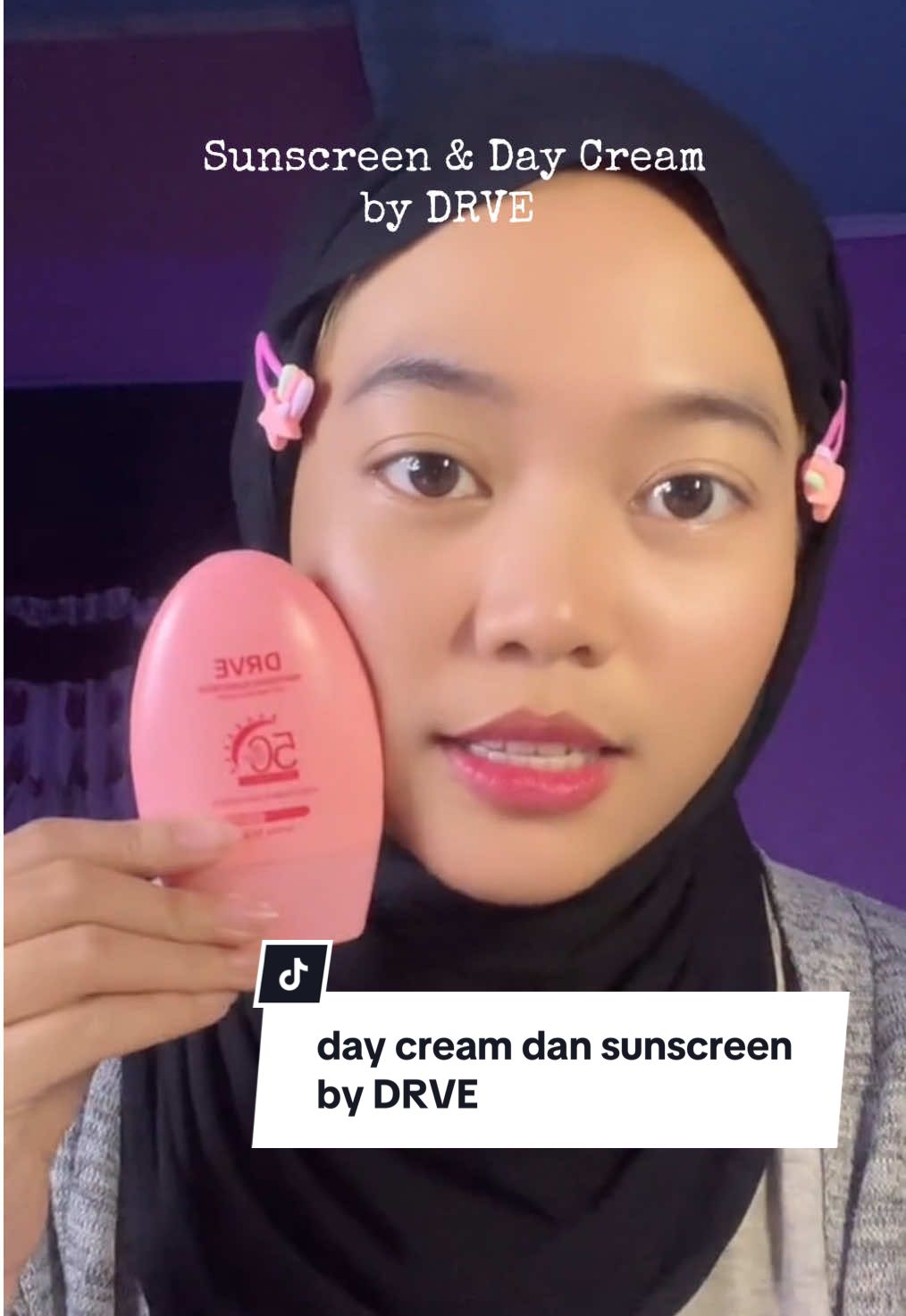 sunscreen dan daycream by @Drve store 1 semoga menjawab pertanyaan kalian ya, sunscreen dulu baru day creamnyaa ya #drvesunscreen #drvedaycream #drve #drveskincare #fyp #skincare 
