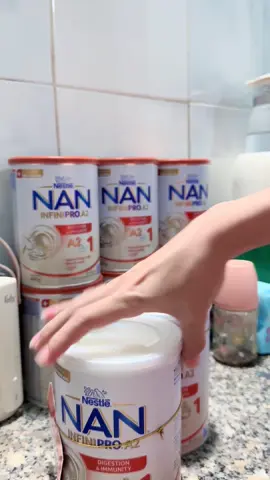 Có mom nào đang cho con dùng Nan A2 6HMO không ạ !!                            #Cùng mẹ Ha unbox sữa NAN INFINIPRO A2 CẢI TIẾN MỚI 🎀 #suacongthuc #NanA2 #6hmo #suamat #nuoicondungcach #thuỵsĩ #tiêuhoákhoẻ #đềkhángkhoẻtiêuhoátốt 