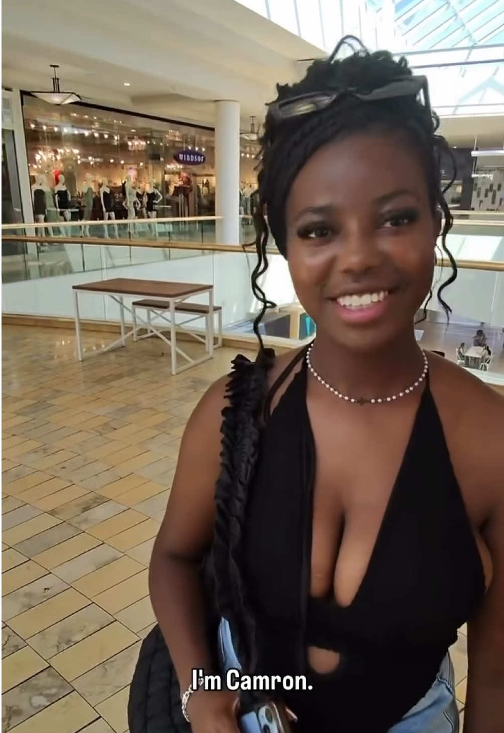 Meeting a gorgeous woman! 