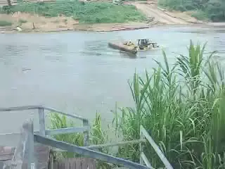 #loader kayu kamling kerja 966.G waktu Melyu tenang Dozer  tahu 2012 