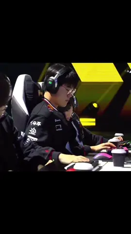 🎶dễ thưn#gumayusi #keria 