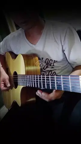 Singkong dan keju - Bill & Brod... pasti pada tau semua..selamat menikmati, semoga menghibur 🙏 #singkongdankeju #musiccover #guitarcover #tiktok #musikpop 
