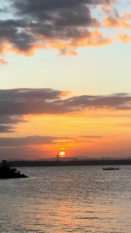 langit sorenya kendari #sunset #kendari #sulawesitenggara 