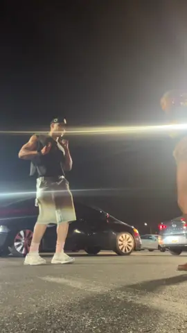 Zenzele you said? 😅 @Ayriana  #amapiano #dance #afrodance #fypage #haibo #zenzele #zenzelechallenge #litchi #unclewaffles @Litchi @Uncle Waffles 