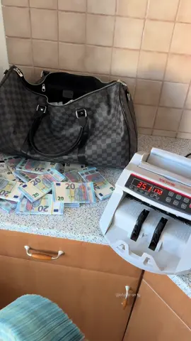 #seya #rich #moneytok #money 