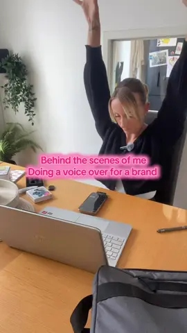 Behind the scenes doing a voice over for a brand 🫠🫠 I thought I would give you an insight into me doing this, this day my brain was not working, it took so many cuts, my phone kept freezing 🫠🫠 It was not a good day for editing, BUT... I got it done ✔️  Keeping it real for all those ugc creators. You are not alone 🤣 #ugccreator #ugccontentcreator #ugccommunity #fyp #foryouu 