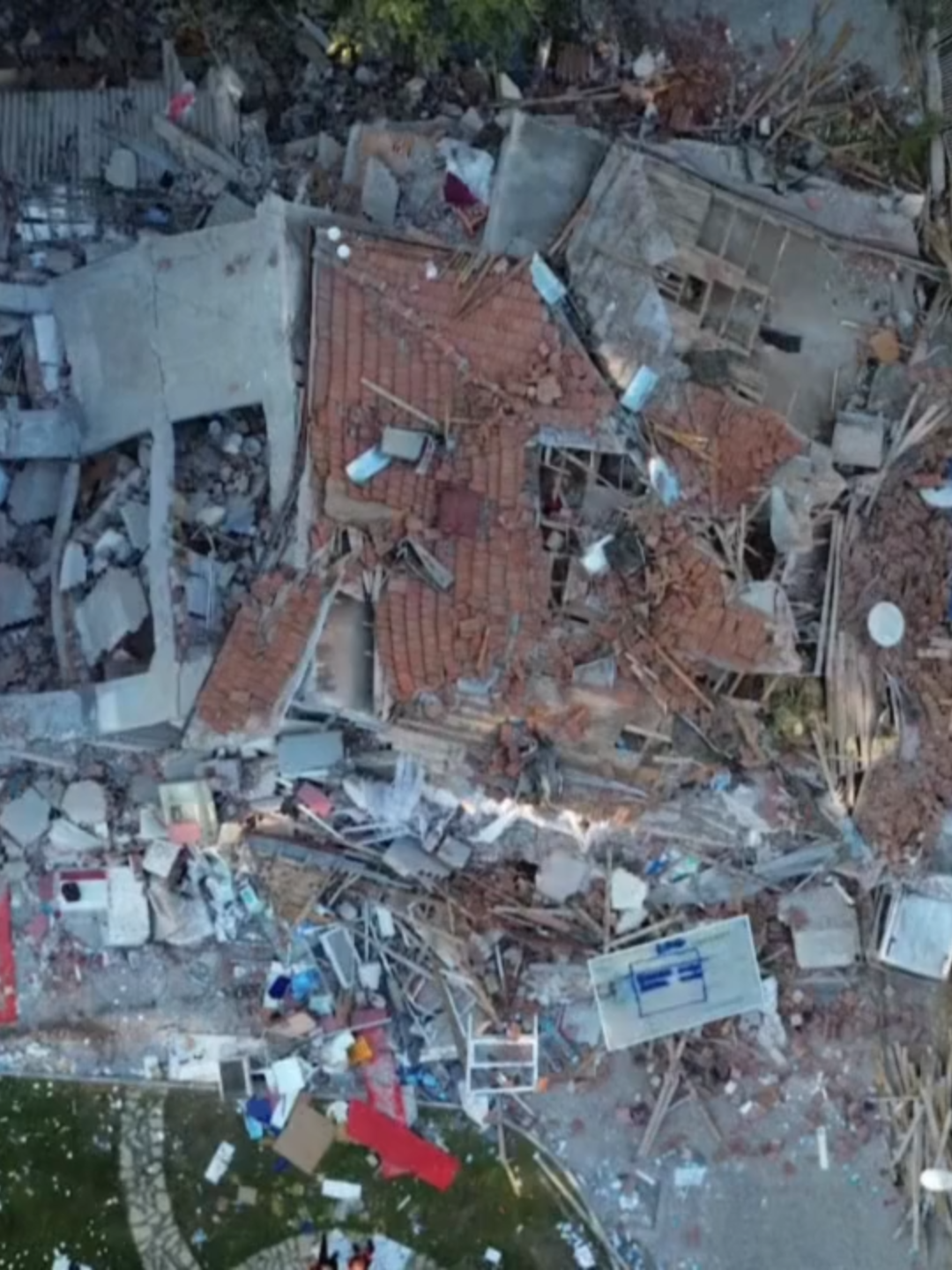 One person was killed on Sunday, August 11, when an earthquake of magnitude 6.1 struck northwestern Türkiye's Balikesir province, Interior Minister Ali Yerlikaya said, adding 29 people were wounded and 16 buildings collapsed. The quake, which Türkiye's AFAD disaster management authority said occurred at around 7:53 p.m., was felt in multiple provinces, including the country's biggest city, Istanbul. Yerlikaya said an 81-year-old person died after being rescued from rubble by emergency teams. He said search and rescue operations were now concluded and that there were no other signs of serious damage or casualties. #GMAIntegratedNews  COURTESY: Reuters