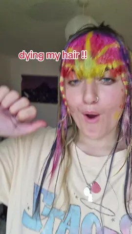 #hairdye #rainbowhair #wlw 