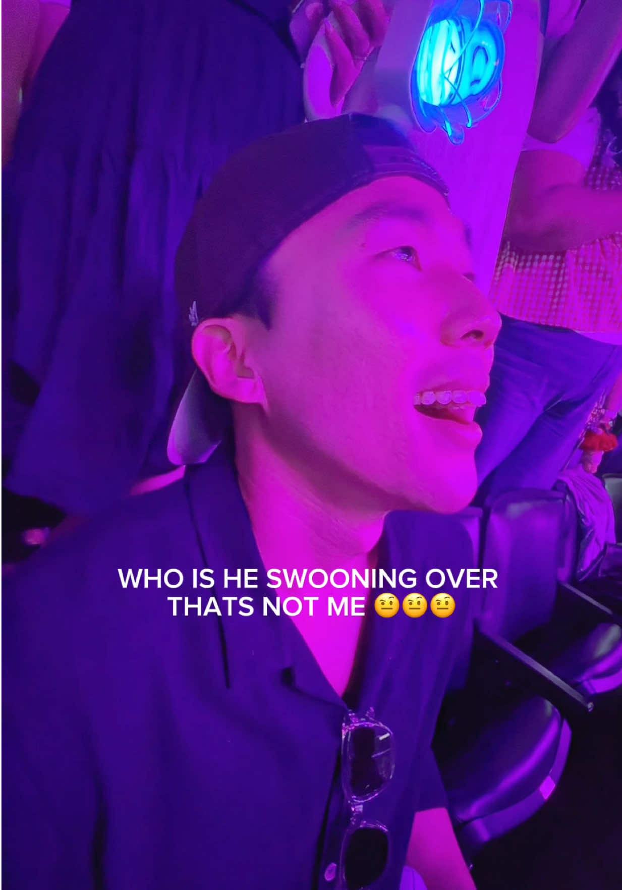 Wait til the end to see who else he was swooooning over 🙄 BTW ALL PRODUCTS SHOWN WILL BE AVAIL AT THE @OLIVE YOUNG Global US STORE OPENING IN 2026 😱 @COLORGRAM OFFICIAL @bringgreen_official @BIOHEAL BOH #kconla2025 #oliveyoungglobal #colorgram #bringgreen #biohealboh