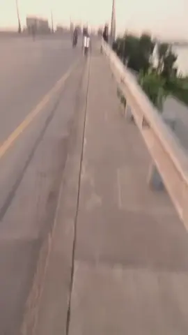 স্বার্থ ছাড়া পাশে আইসো,দাম পাইবা...🤍