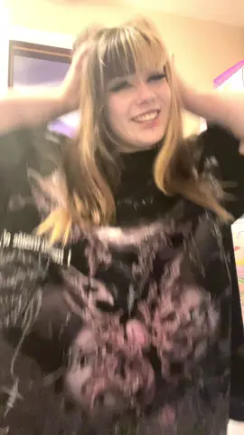 Big shirt :3 I love big shirts 