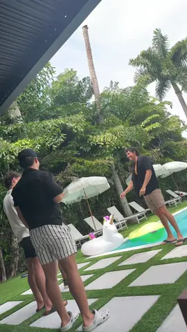 Need another trip soon #fyp #xyzbca #miami #tiktoklive #teleport @Teleport NYC @Ethan🕺🏻 @Kyle 🦔 @Austin | Health Coach @Leland🔎 @turnergray 