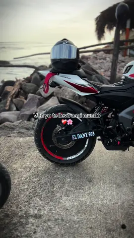 #ven yo te llevo a mi mundo 😍#ns200 #paratii #videoviral #pulsar 