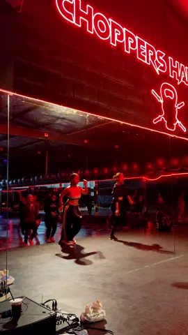 Berrsyanda dulu ah ✨💃💜😜 @beyourdaye  #choppersgymstudio #choppersgym #choppersgymhardcore #fypシ゚ #fy #fypage #reels #tiktok #dugemsehat #fyppppppppppppppppppppppp #viral #fyp #artiw #jj #zumbabandung #happydancing #zumbainstructor #zin #vidioviral #viralvideo #zumba #bandung #tiktokviral #jump #blackpink 