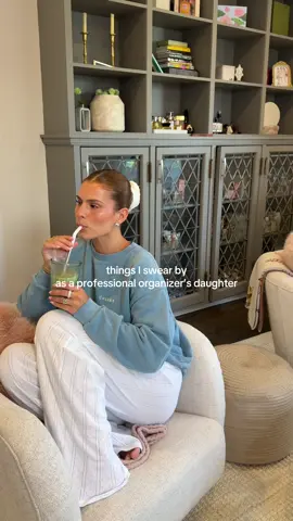 I could make 20 of these videos I truly am my mother’s daughter 🤭 #professionalorganizer #homeorganization #organizingtips #apartmenttour 