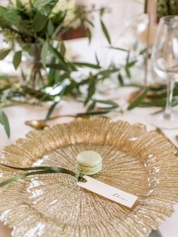 Bajo plato / Plato Base para eventos | Modelo FLOR
A precios de MAYOREO sólo en maha.com.mx