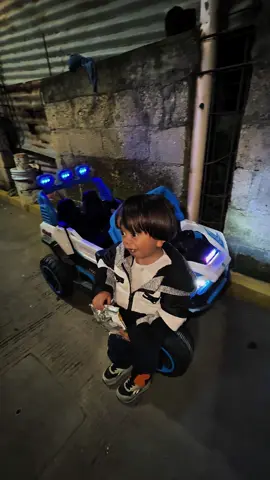 Que carrazo que se carga Rony #guatemala #humor #viral #carros 