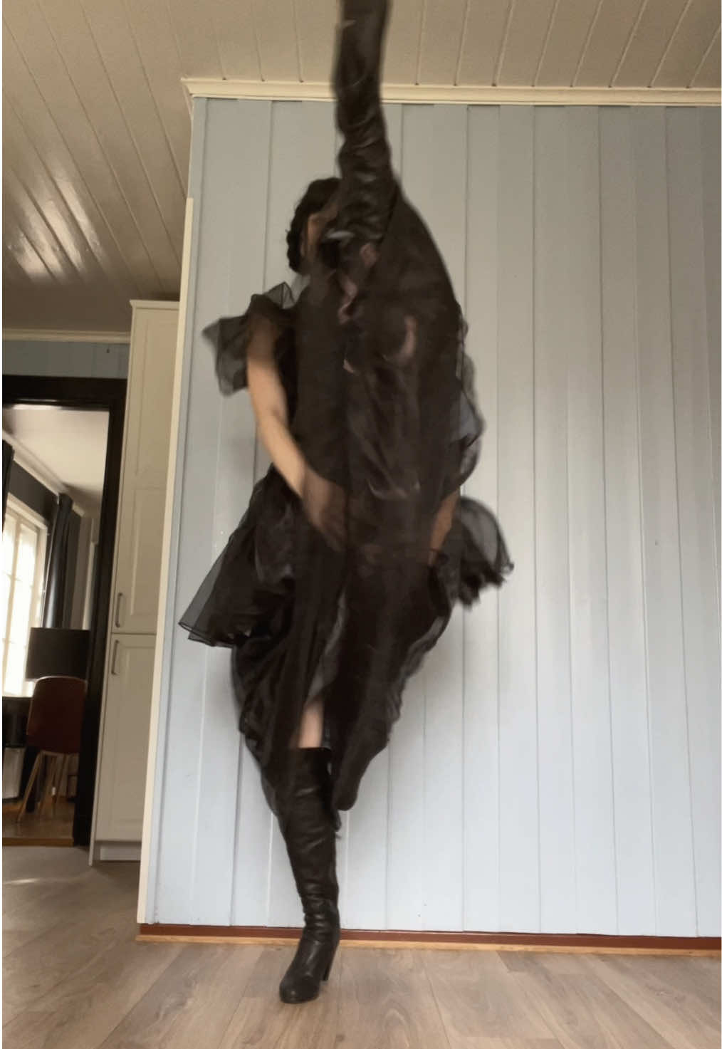 Sturdy for yall😛 #cosplay #wednesdayaddams #wednesdaynetflix #wednesdayaddamscosplay #wednesdayseason2 