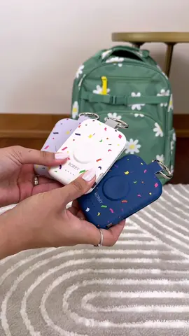 Keep one in the car, bedside, purse, backpack, and office. These charging banks are compatible with all my devices and hold plenty of power to help me out anytime I’m running low! Great for back to school so you never have to worry about your kids losing charge if they need to get ahold of you.  #backtoschool #travelfinds #portablecharger #momfinds #mommusthaves #findsformoms #rorry #rorrycharger