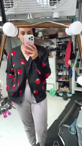 Suéter #winterfashion #suerte #fresas 