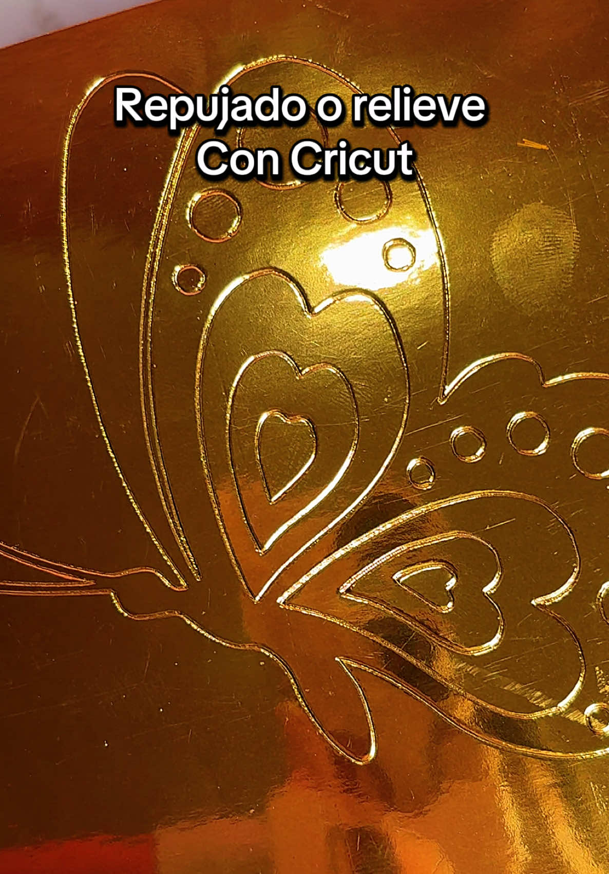 Repujado en cricut  #cartulina #cricut #cricuthacks #cricuttutorials #cricuttips 