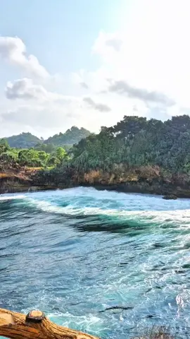 #pantaibatubengkung #malanghits #sea #pantaimalang #fyp #foryou #pantaivibes 