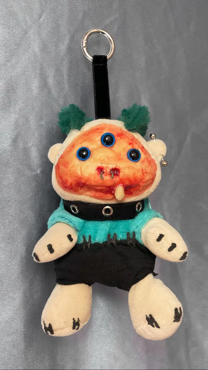 21 novos Charms Gons,, 2 são Mini Bolsas,!!! Disponíveis agora em [[obrigon.com]] >>>A Família Obrigon é feita por Upcycling de Pelúcias com rostos feitos & pintados à Mão em Látex com DenTes de Resina,!! #fy #fyp #fyppppppppppppppppppppppp #labubu 