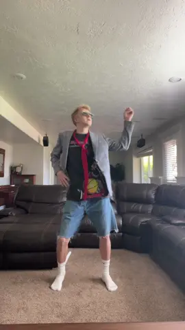 You guys seemed to like the last one🕺🪩🤣 #dance #boogie #boogiedown #funny #comedy #fyp 