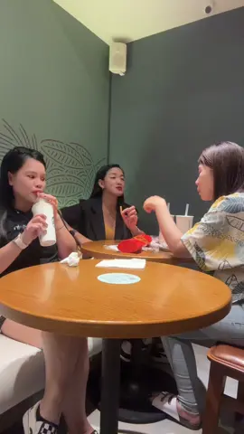 Nagsama sama nanaman 🤭😅😂@Ivy Gutierrez De Ocampo @Blessie Foronda 