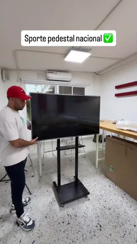 ⸻ 📺 Lleva tu TV a donde quieras Soporte tipo carrito: resistente, móvil y ajustable. ¡Ideal para hogar, oficina o eventos! 🚀 📲 318 690 7403 | @soportescobucaramanga #calidad #Hogar #tv #Bucaramanga #oficina 
