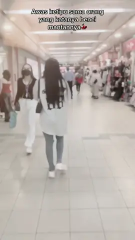 Tau tau balikan lagi😛