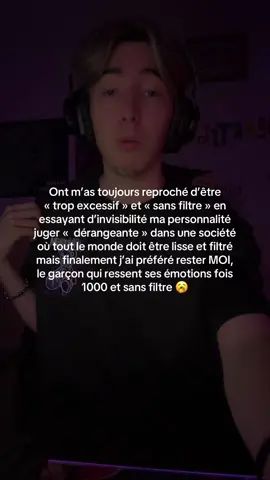 Le plus gros problème actuelle c’est vraiment de toujours voilà catégorisé les personnes , les rendre lisse et avec un minimum de filtre au point que des que quelqu’un est trop naturel , a des émotions et les montrent à 100% bah ça insulte , dénigre ! Que ce soit à la télé preuve récente dans une émission récemment diffusée sur TFX et encore plus quand c’est des personnes ( femmes ) de couleurs ont va ramener ceci à de l’exagération , de la vulgarité… :(  ALORS oui ont a le droit de vivre à 100% ses émotions , d’être nature peinture ça s’appelle être humain peu importe sa sexualité , sa religion , couleur de peau… nous sommes humains et avons des émotions et différentes personnalités 🫶🏻✨ #fyp #pourtoi #viral #tendance #gars #bi #emotion #notmyproblem 