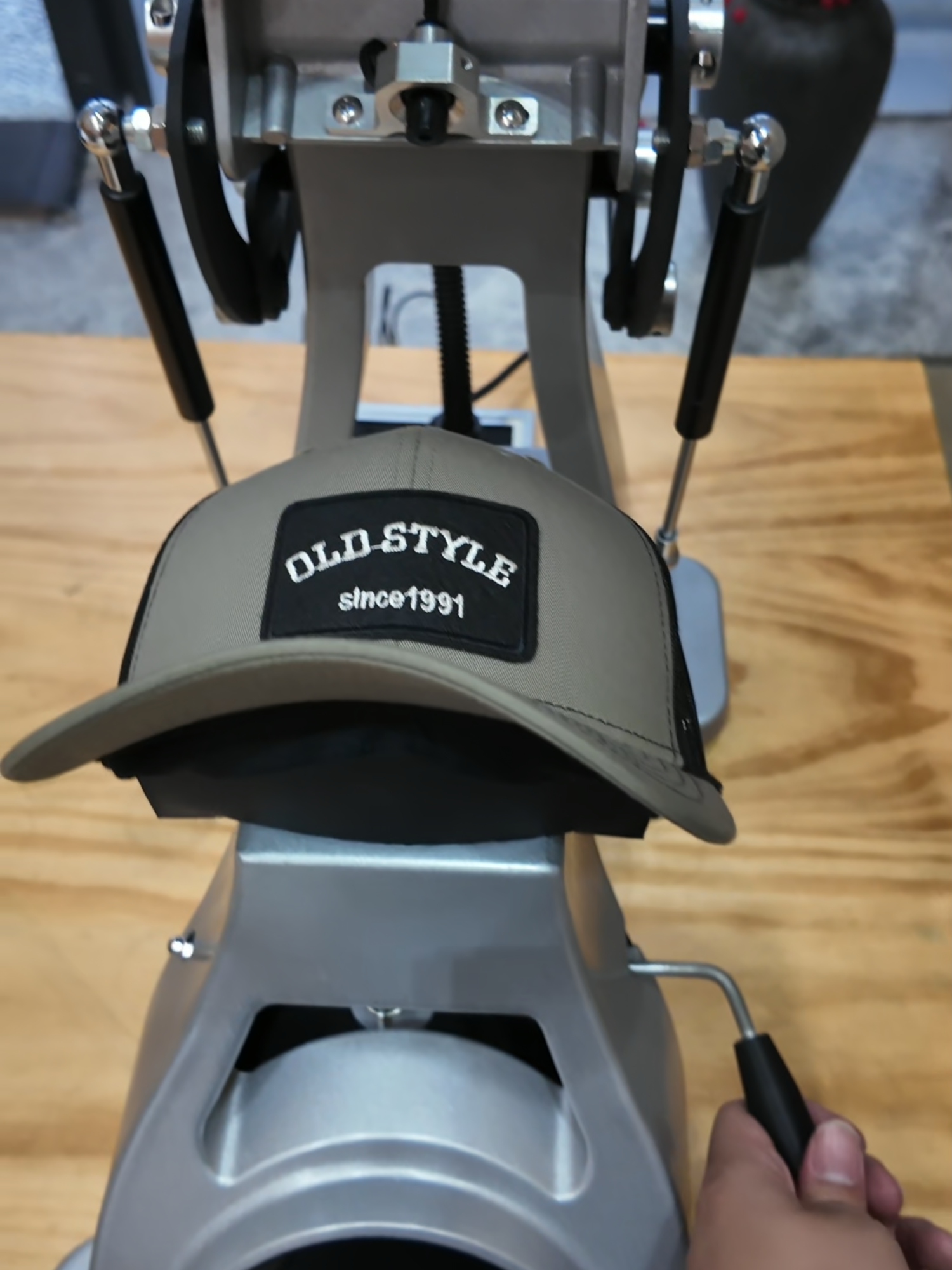 How to Heat Transfer Richardson112 Caps with embroidered patches? Watch this video!! *machine type: CP2815-3 Dual Heating Platen Hat Press* #hatpress #heatpress #businessideas #hatbusiness