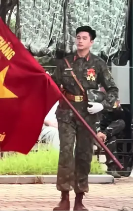 Lấy cái cờ có cần đẹp đến dzị ko anh Mèo#lehoanghiep #tcdt #a80 #foryou #flypシ #viral #xuhuong #hacao642 