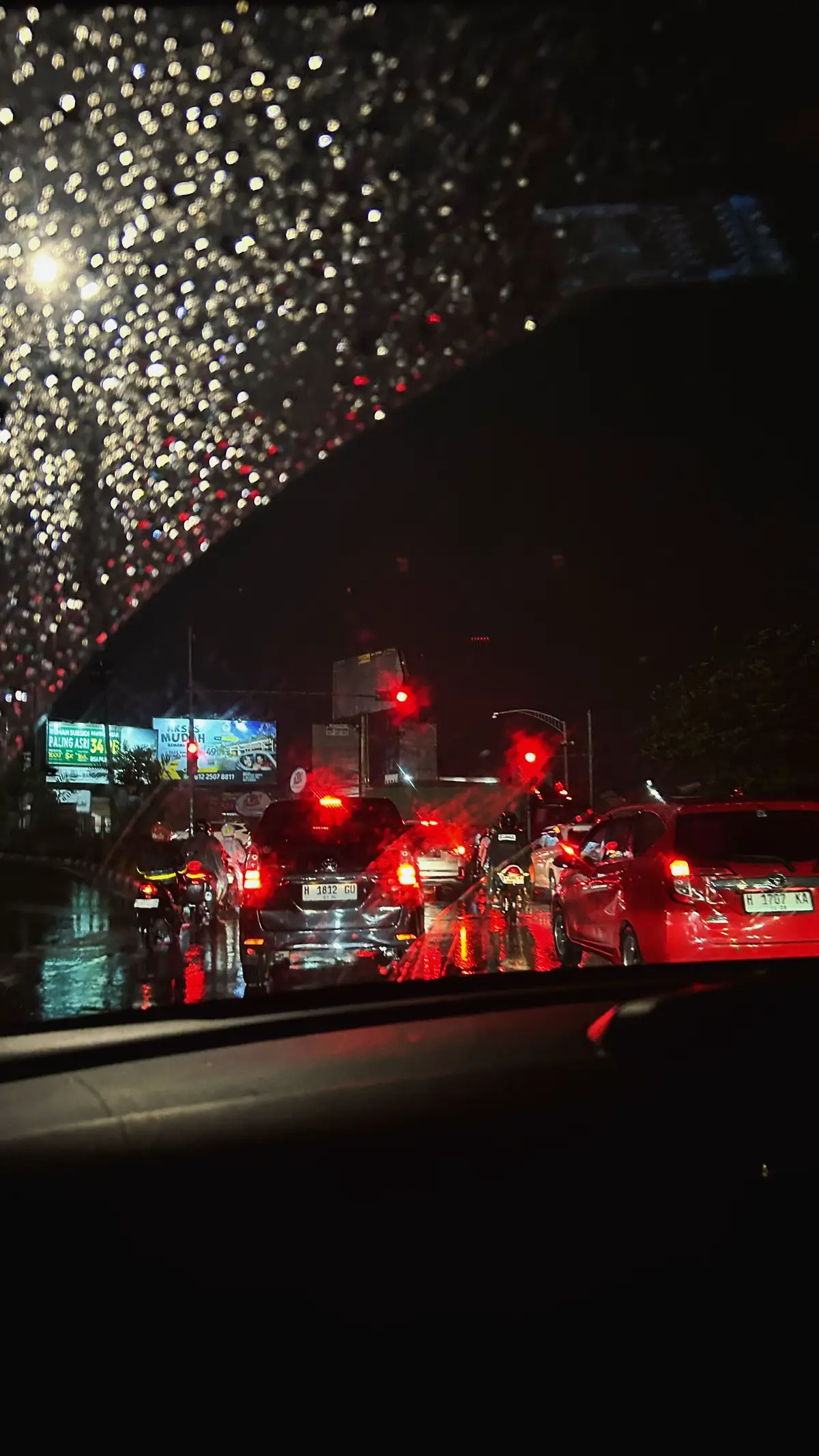 Bahagia terus ya sekarang,pasti dong🤍
