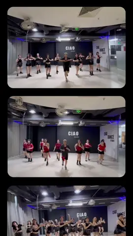 Dancer nhà CIAO#dance #tâpluyenmoingay 