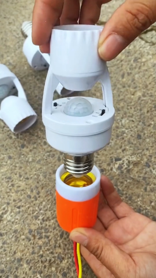 E27 LED Bulb Motion Sensor Lamp Holder Adjustable Smart Light Head Human Body Infrared Lamp Socket Motion Detector Lamp Base## inductive lampholders # radar inductive lampholders # efficient energy utility # hardware tools #fyp #foryou #tiktokshop #goodthing 