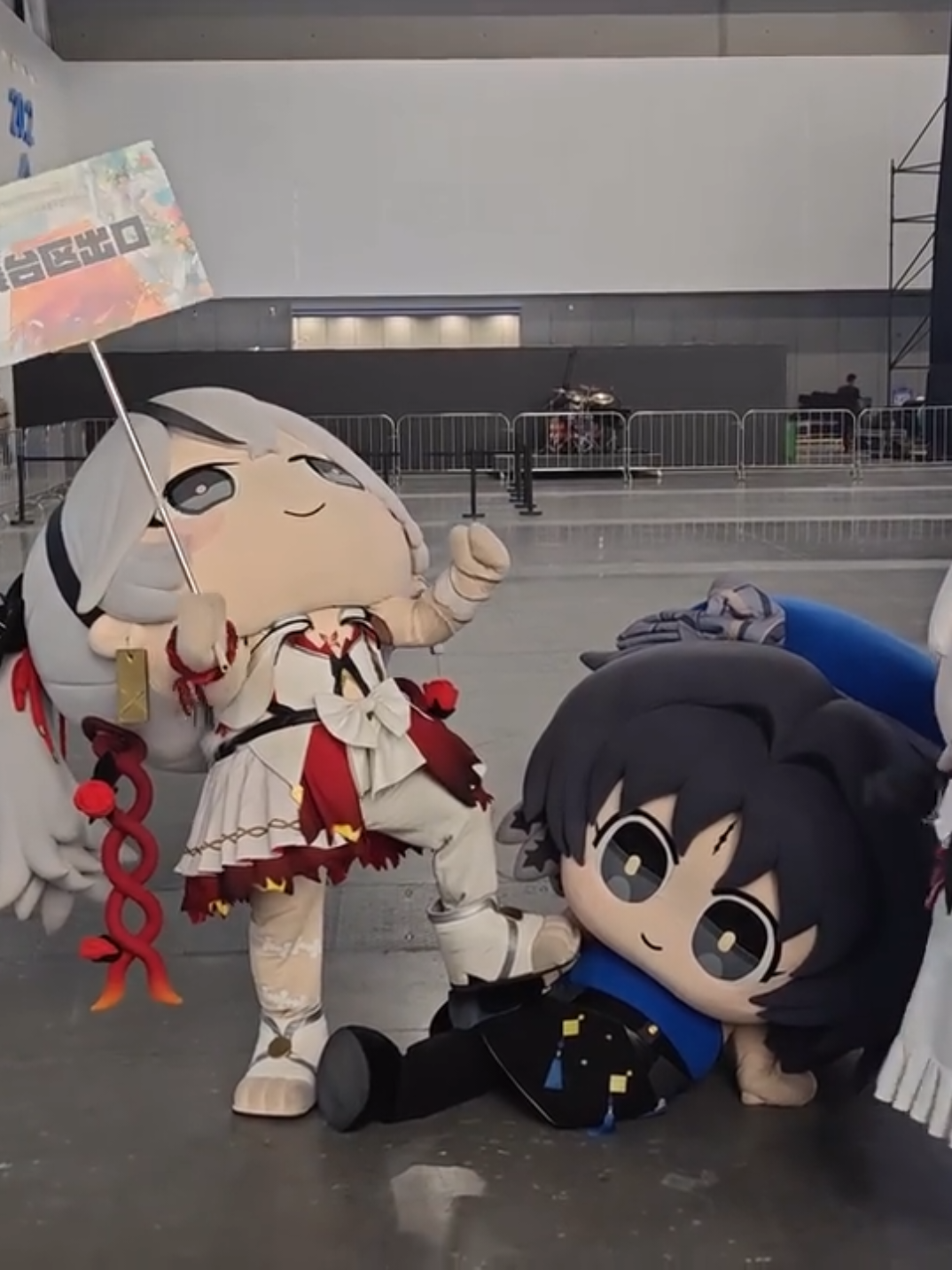 nyahahaha 🤣🤣 #wutheringwaves #kurogames #mascot #camellya #camellyawutheringwaves #event #yangyang #carlotta #jinhsi 
