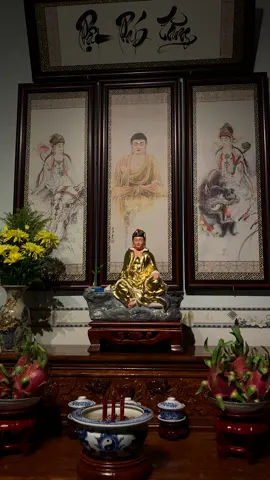“Giữa cơn sóng dữ bất bình, thuyền từ vẫn vững, bóng hình dịu êm,nhành dương nước tịnh ai lân,rưới vào nhân thế trôi dần khổ đau….” #quanambotat #phatphap #ngayquanamthanhdao 