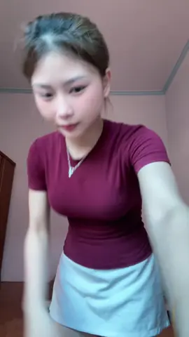 Chân váy tui hay mặc nhee#xh #betacom 