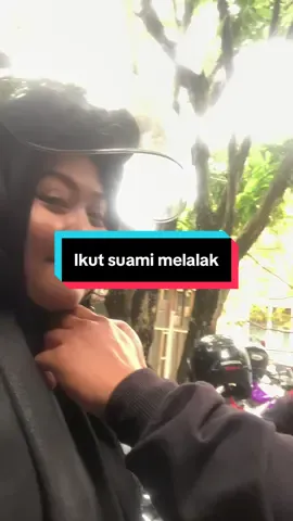Ikut suami melalak ..😍 @Lachio 