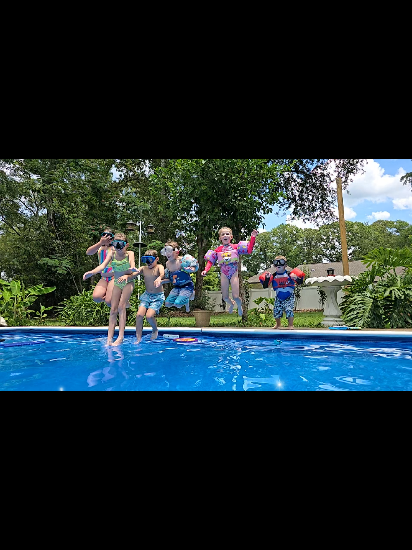 summer fun #pool #Summer @Lex K @Ashlee N Kirkland 