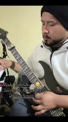 #clavelesdelacumbia #chichaperuana #cumbiaperuana #cumbiaperuana #chicheros_de_corazón #guitarrista #peru🇵🇪 #viral #musicosentiktok 