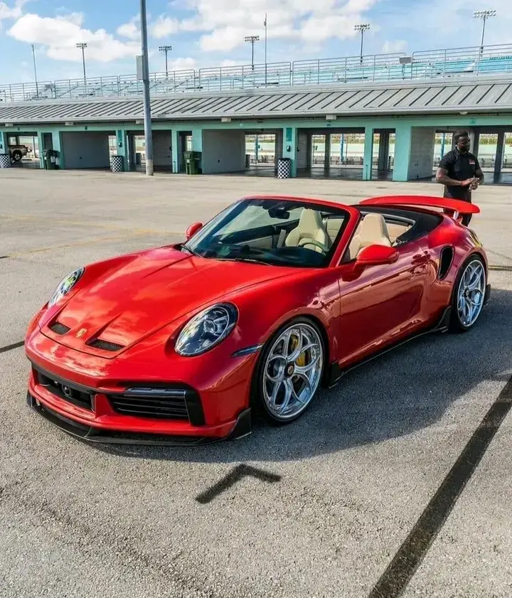 Porsche 911