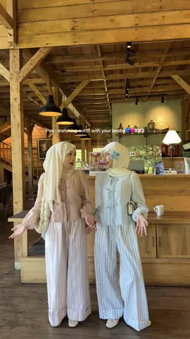 Couplean pake stripe pants🩷 #fyp #xyzbca #inspirasioutfit #ootdhijab #stripepants 