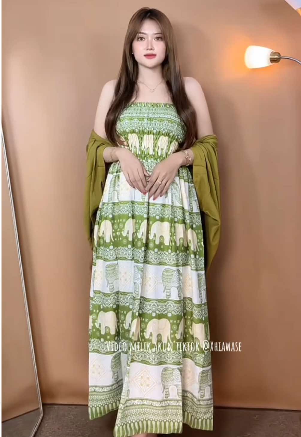 Cakep bgt ini Dress gajah yg lagi hits😍bisa satu set sama outernya, bisa jugaa dressnya ajaa🤩💚 #dressgajah 