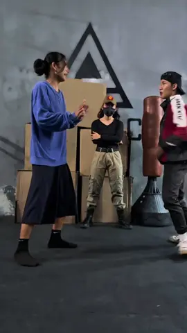 Self defense 408 #selfdefence_technique #fyp_viral_titok #xuhuong #creatorsearchinsights 