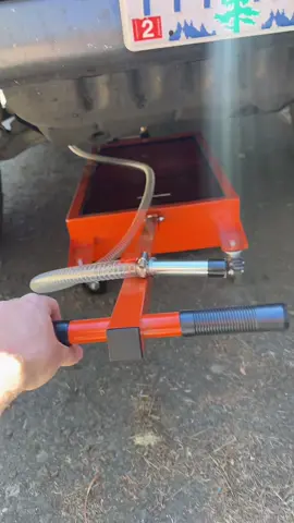 This drain pan is gonna be niiiiice when it’s time for an oil change. #olebrandselect #tiktokmademebuyit #SummerDeals #tiktokshop #fyp 