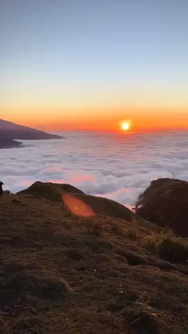 pergasingan emang juara kalau masalah lautan awan
