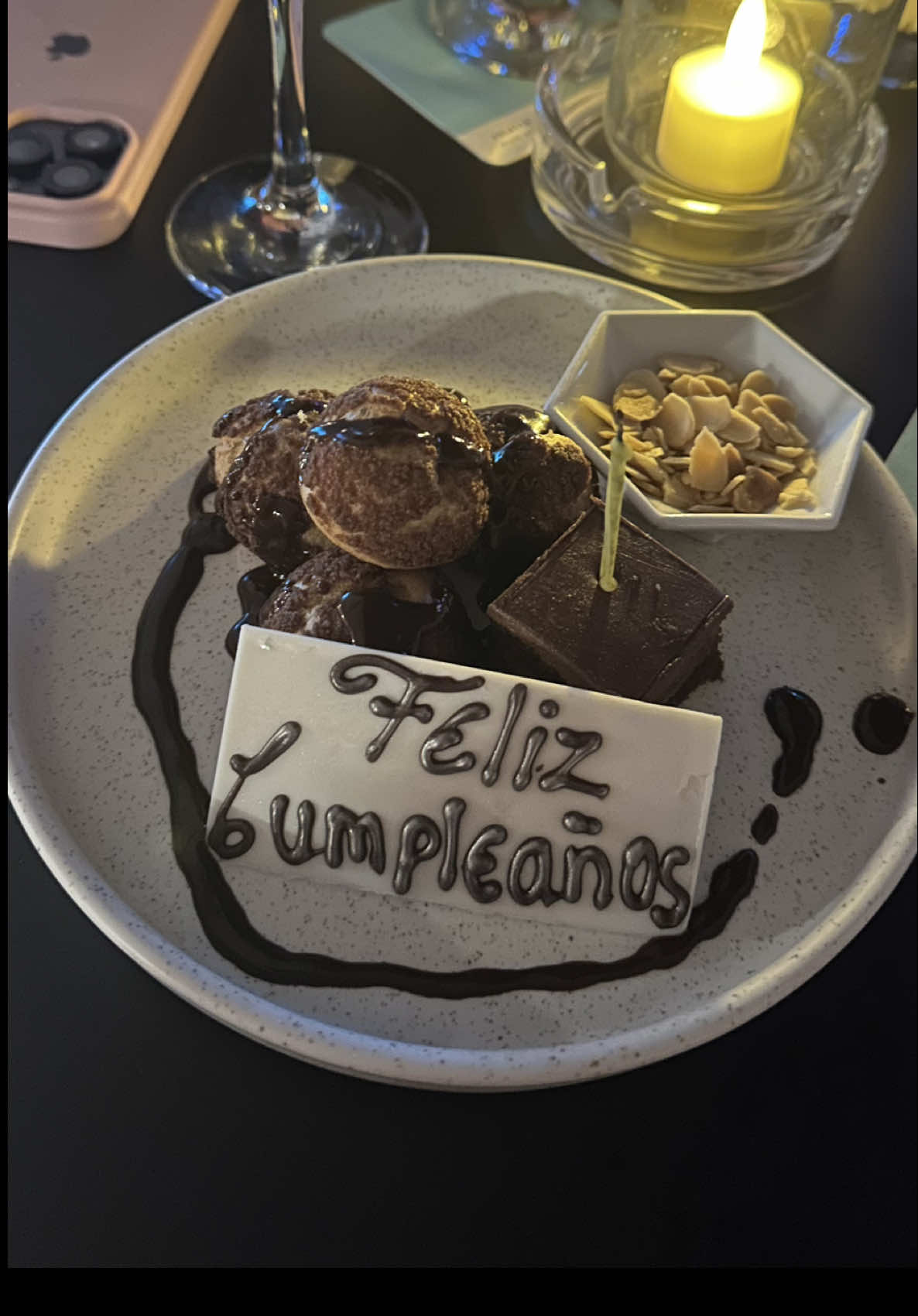 Siempre 🩷🥳  . . #happybirthday #felizcumpleaños🌹🎂🧁🎁🎉🎊 #amigasreales 